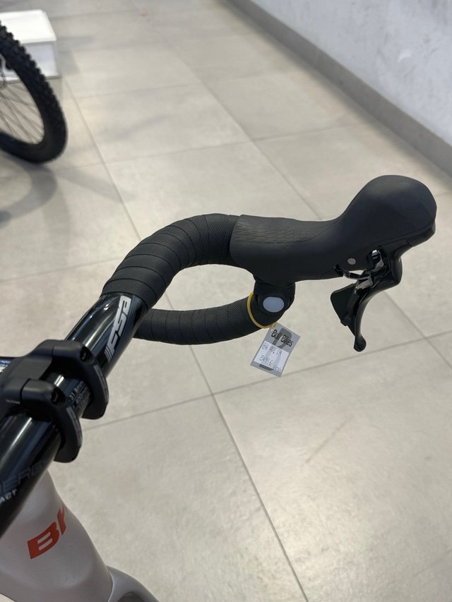 Bicicleta Eléctrica de Carretera BH 1.4 carbono