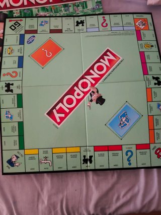 Monopoly Clásico Hasbro (Edición en Inglés) NUEVO