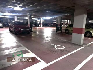 Garaje en venta en Milán - Pumarín - Teatinos en Oviedo