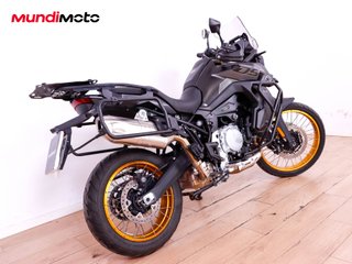 VOGE 900 DSX