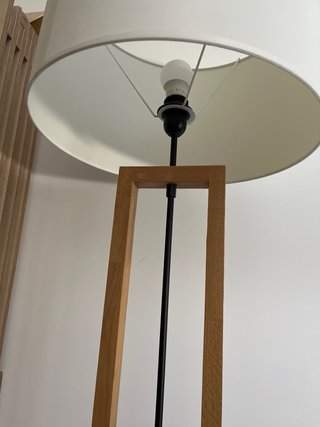 Lámpara de pie madera y metal