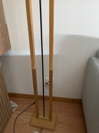 Lámpara de pie madera y metal