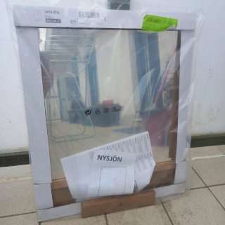 Dos Espejos de cristal con soportes transparentes