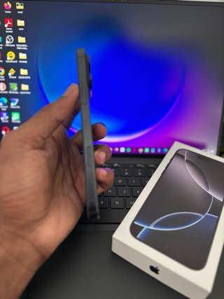 iPhone 16 Pro Max