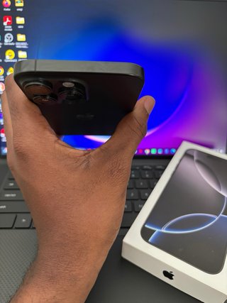 iPhone 16 Pro Max