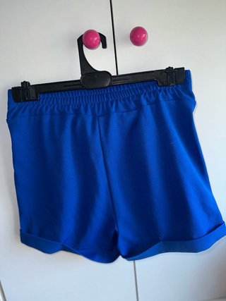 Pantalones cortos azules con lazo