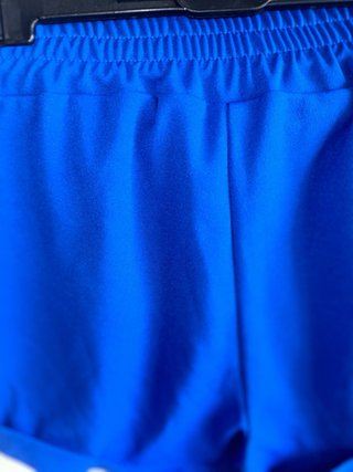 Pantalones cortos azules con lazo