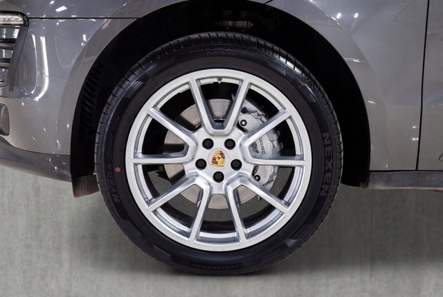 Porsche Macan S