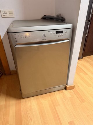 Lavavajillas Indesit
