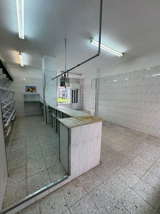 Local comercial en alquiler en Centro - Desierto - Arrontegi en Barakaldo