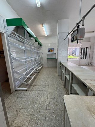Local comercial en alquiler en Centro - Desierto - Arrontegi en Barakaldo