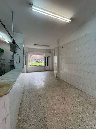 Local comercial en alquiler en Centro - Desierto - Arrontegi en Barakaldo