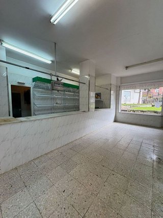 Local comercial en alquiler en Centro - Desierto - Arrontegi en Barakaldo