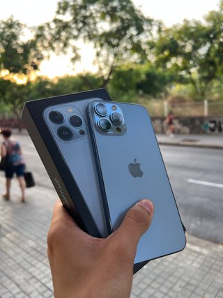iPhone 13 Pro Max 256GB Azul Alphino / Semi nuevo