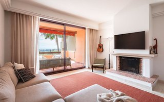 Piso en venta en Los Arqueros-Puerto del Almendro en Benahavís