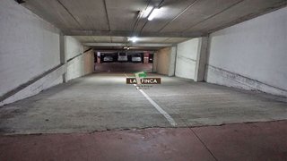 Garaje en venta en Milán - Pumarín - Teatinos en Oviedo