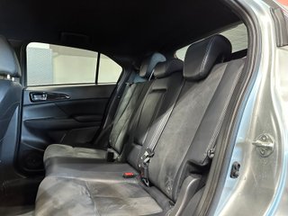 Mitsubishi ECLIPSE CROSS 2.4 PHEV Kaiteki Auto 4WD (2023)