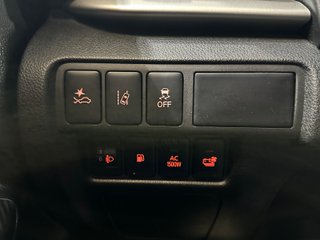 Mitsubishi ECLIPSE CROSS 2.4 PHEV Kaiteki Auto 4WD (2023)