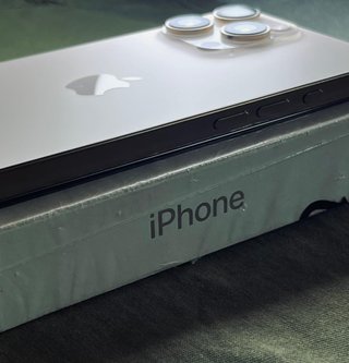 iPhone 16 Pro Max Plata