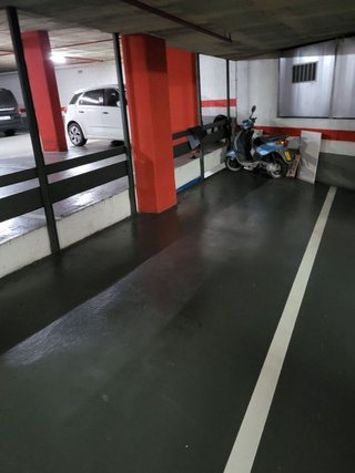 Garaje en venta en Artigas - Llefià en Badalona