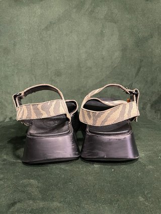 BIMBA Y LOLA - sandalias plataforma print 37