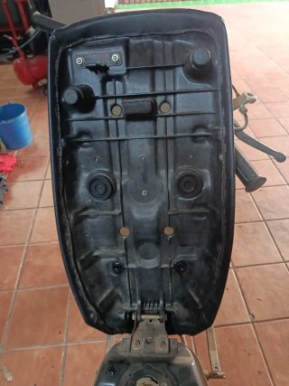 Asiento Suzuki Lido 50