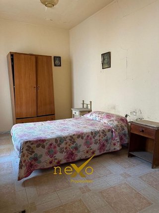 Chalet en venta en Carmona