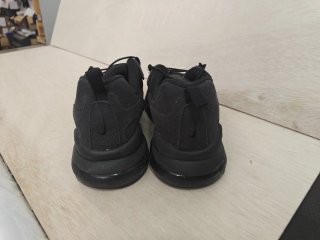 Nike Air 270 Negro