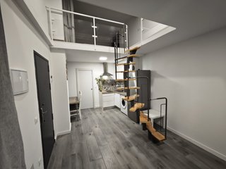 Apartamento duplex cerca Policia Nacional