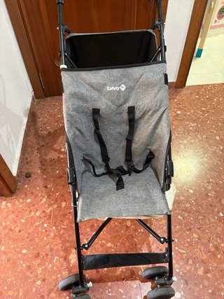 Silla de paseo Safety 1st ligera