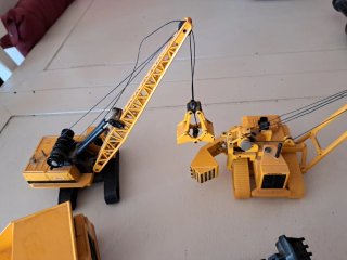 Miniaturas de metal Caterpillar