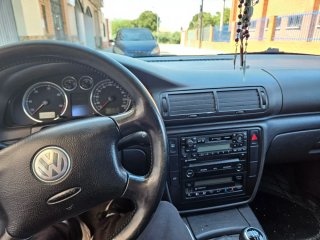 Volkswagen Passat Gris Plata