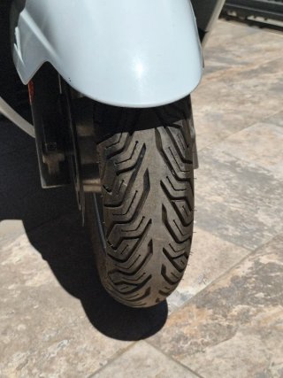 Suzuki Burgman 400AN ABS Blanca