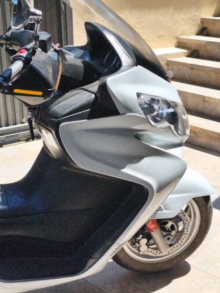 Suzuki Burgman 400AN ABS Blanca