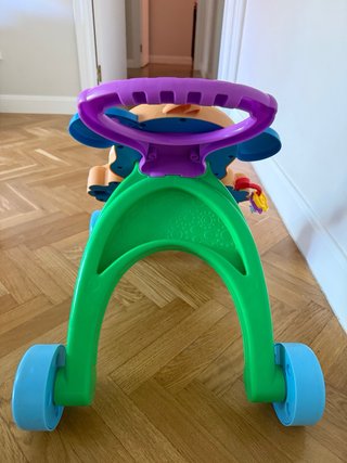 Andador correpasillos Fisher Price