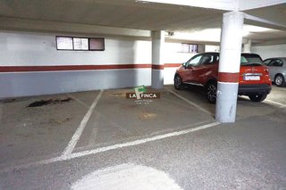 Garaje en venta en Milán - Pumarín - Teatinos en Oviedo