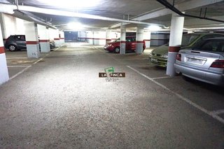 Garaje en venta en Milán - Pumarín - Teatinos en Oviedo