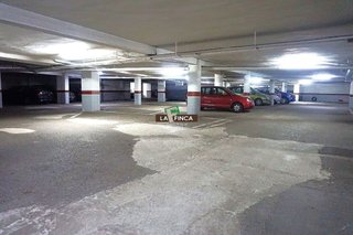 Garaje en venta en Milán - Pumarín - Teatinos en Oviedo