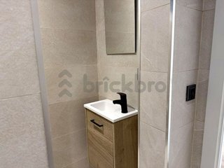 Oficina en venta en Vilapicina i la Torre Llobeta en Barcelona