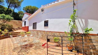 Chalet en venta en Santa Maria de Trassierra en Córdoba
