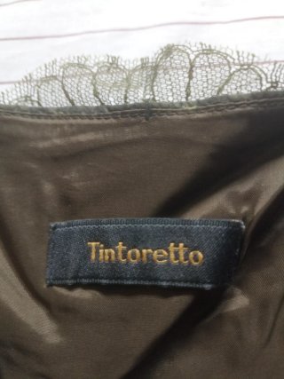 Vestido de ceremonia o fiesta.