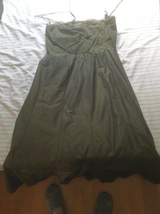 Vestido de ceremonia o fiesta.
