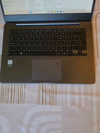 ASUS ZenBook UX430U 14 i5 8GB 256GB SSD