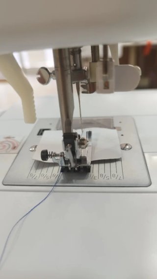 Máquina de coser Alfa Next 200 Electrónica