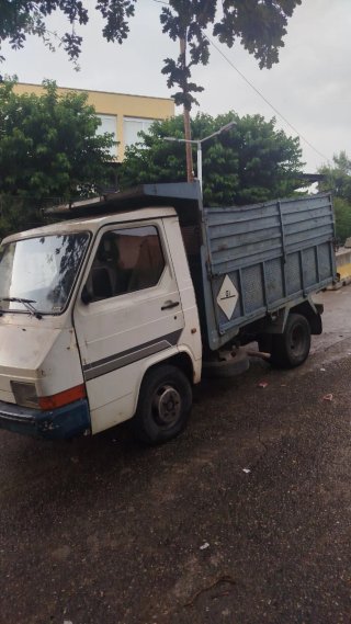 Nissan Trade 1992