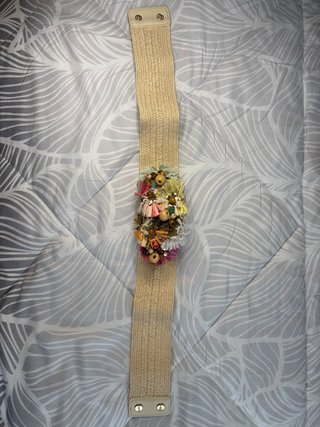 Cinturón Boho Beige Elástico con Flores