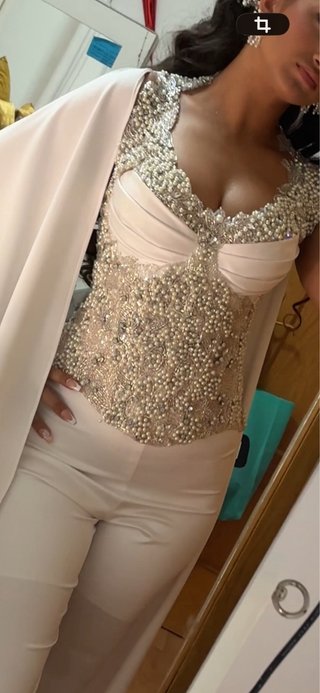 Traje fiesta blanco perlas y pedreria boda gitana