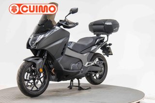 HONDA INTEGRA NC 750D