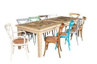 Tavolo in legno massello rettangolare · Tavoli
