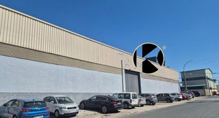 Nave industrial en venta en Montequinto en Dos Hermanas